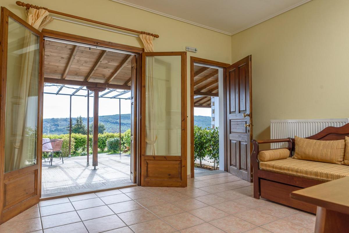 Leonidas Xinovrisi Exterior foto