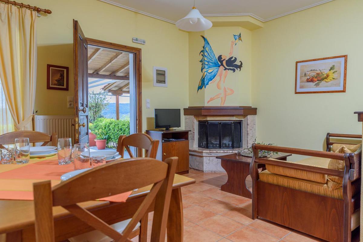 Leonidas Xinovrisi Exterior foto