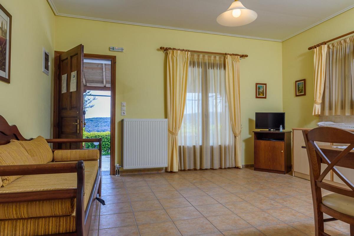 Leonidas Xinovrisi Exterior foto