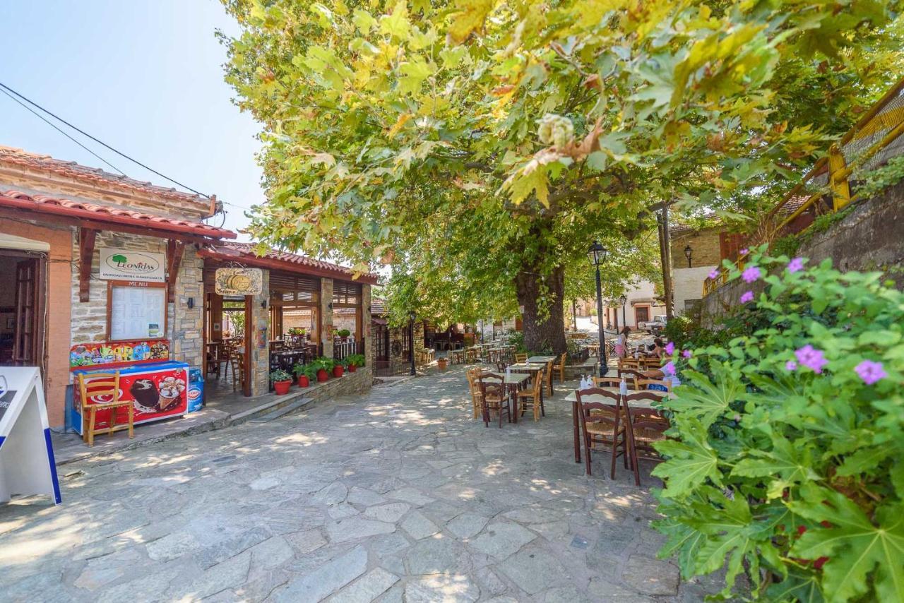 Leonidas Xinovrisi Exterior foto
