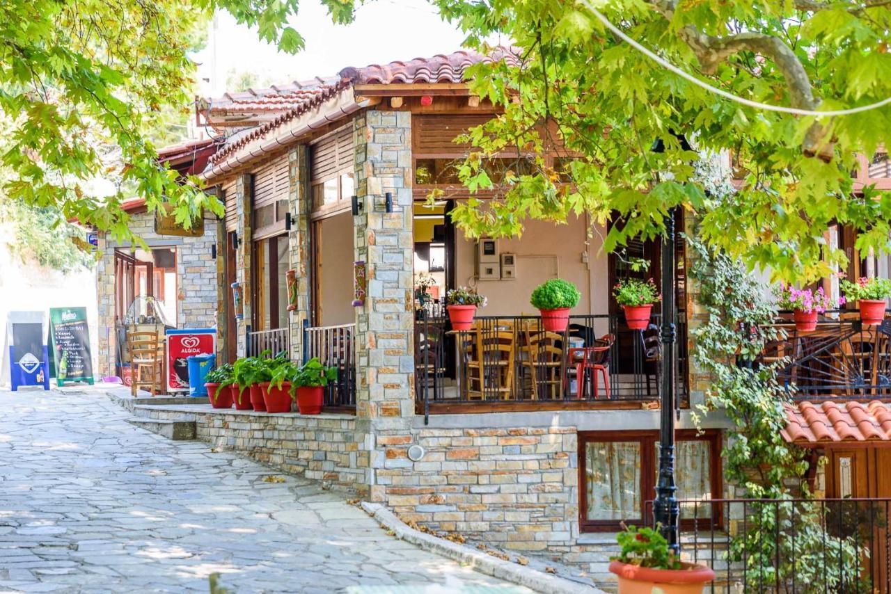 Leonidas Xinovrisi Exterior foto