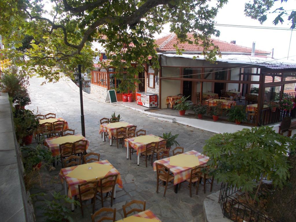 Leonidas Xinovrisi Exterior foto